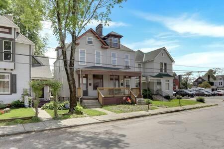 Villa Housepitality - The Madison House - Brand New Columbus Esterno foto