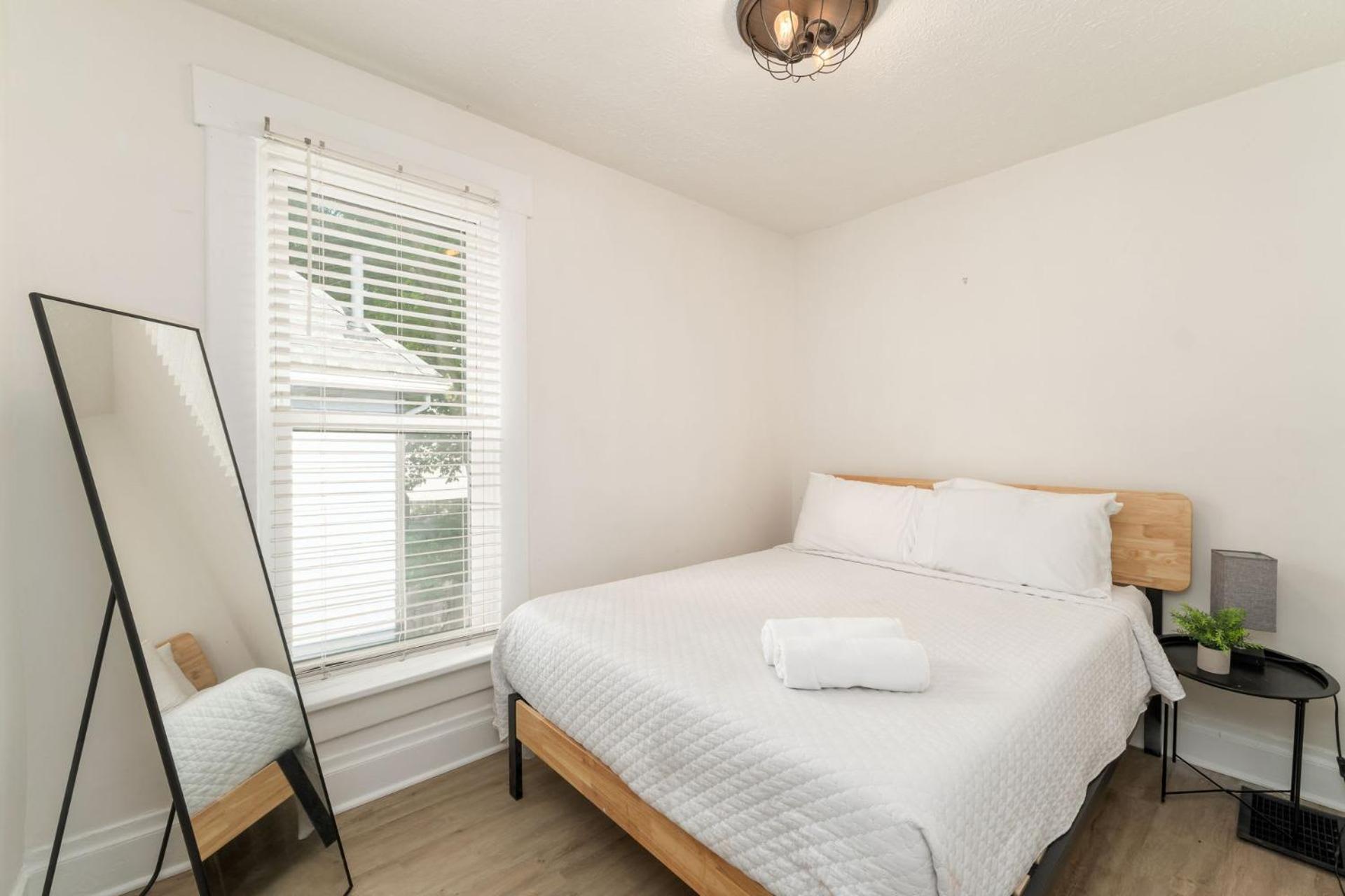 Villa Housepitality - The Madison House - Brand New Columbus Esterno foto