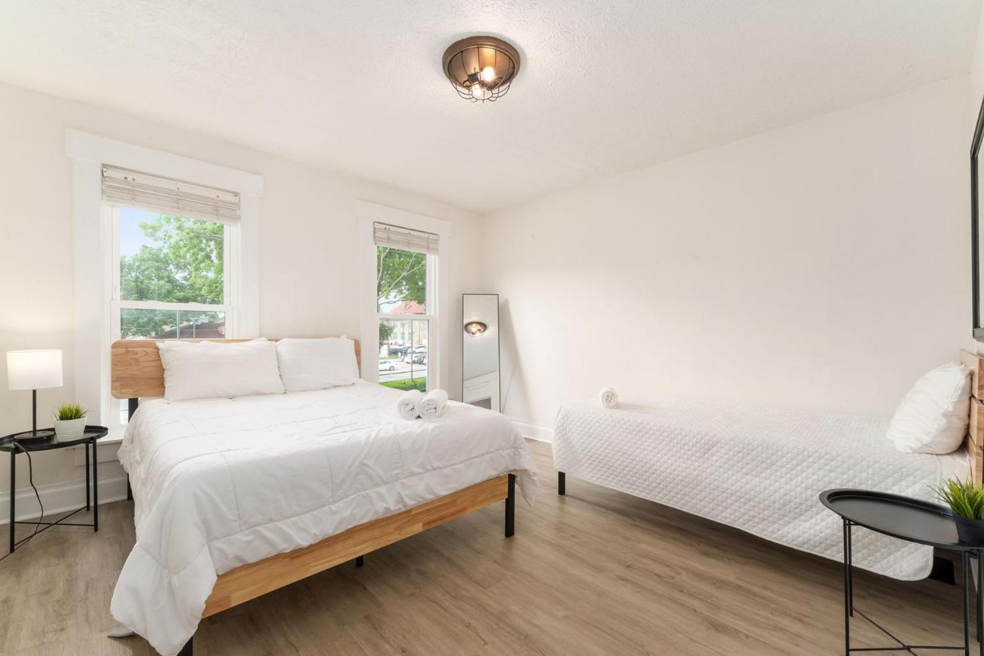 Villa Housepitality - The Madison House - Brand New Columbus Esterno foto